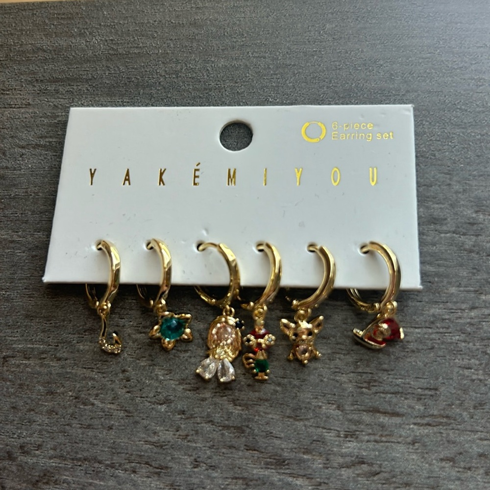 Gold plated dangle hoop Moana earrings